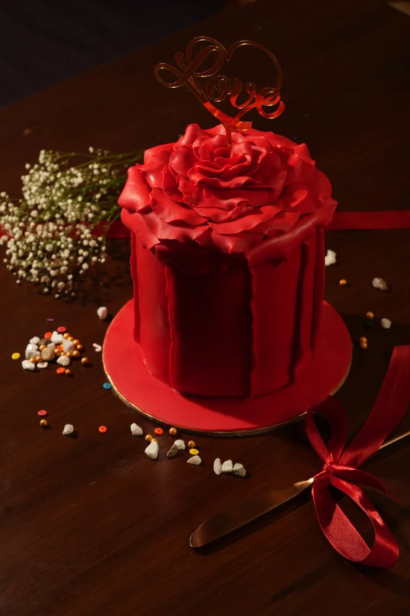 Red Rose Fondant Cake